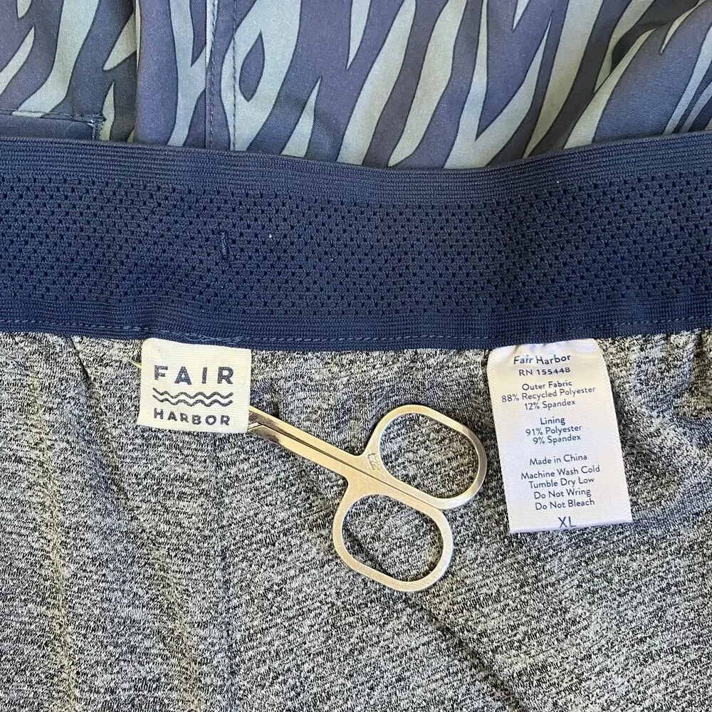Fair Harbor Mens Sz XL Swim Trunks Built-in Shorts The Ozone Dark Denim Tiger